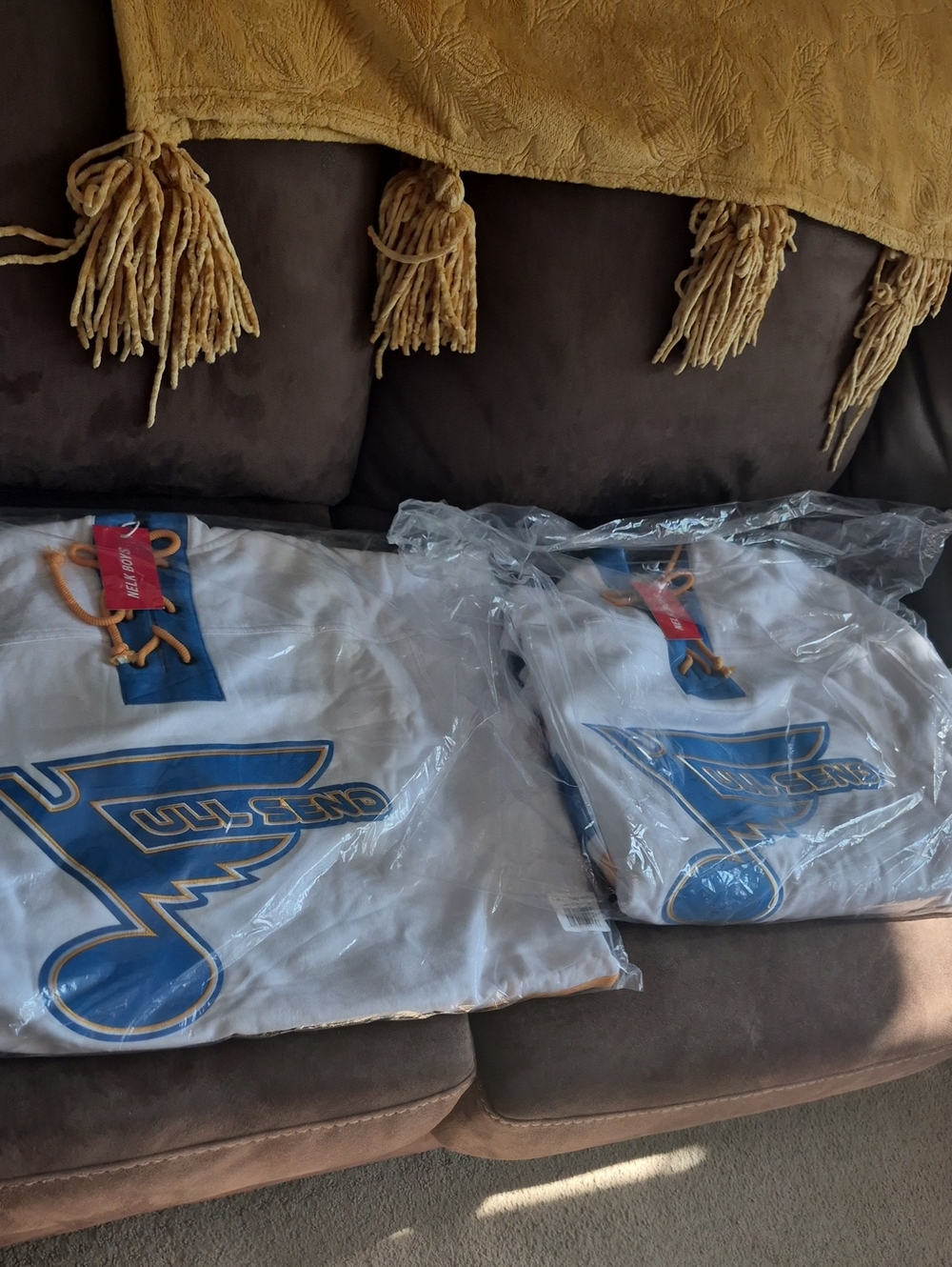FULL SEND  Hockey Hoodie St. Louis Blues Limited Edition Men's Size Large X 2